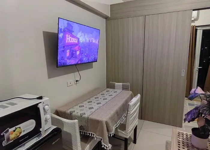 J&k Cuddels Breeze Residences Apartahotel